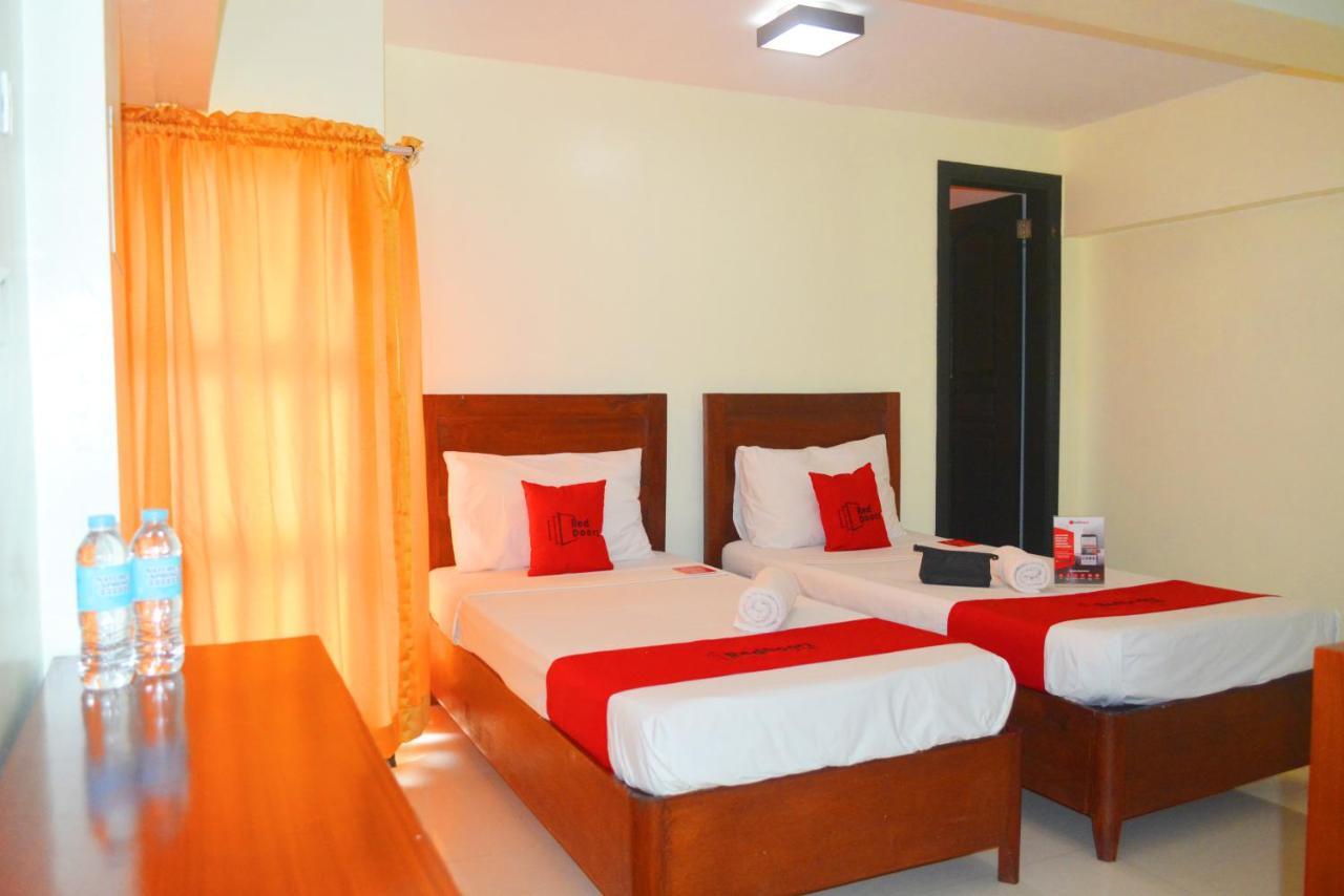 Reddoorz Near Sm 公主港 外观 照片